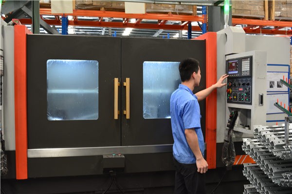 數控銑床(chuang)